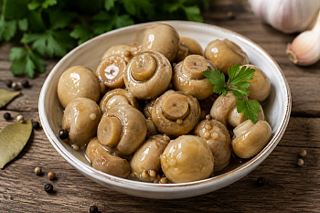 Шампиньоны маринованные